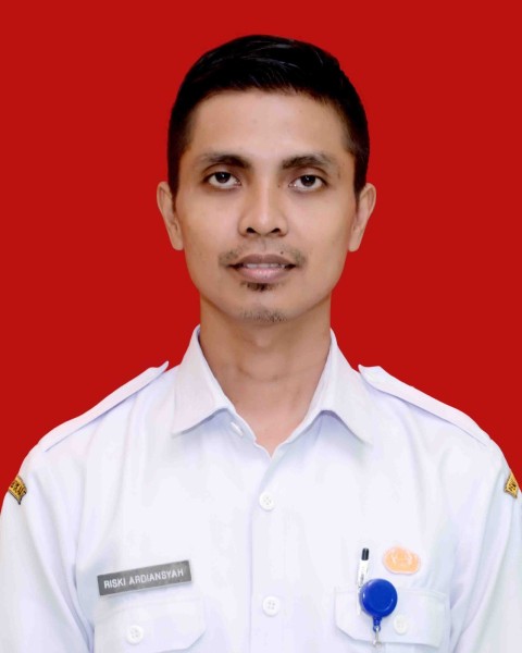 RISKI ARDIANSYAH, S.Pd. Gr